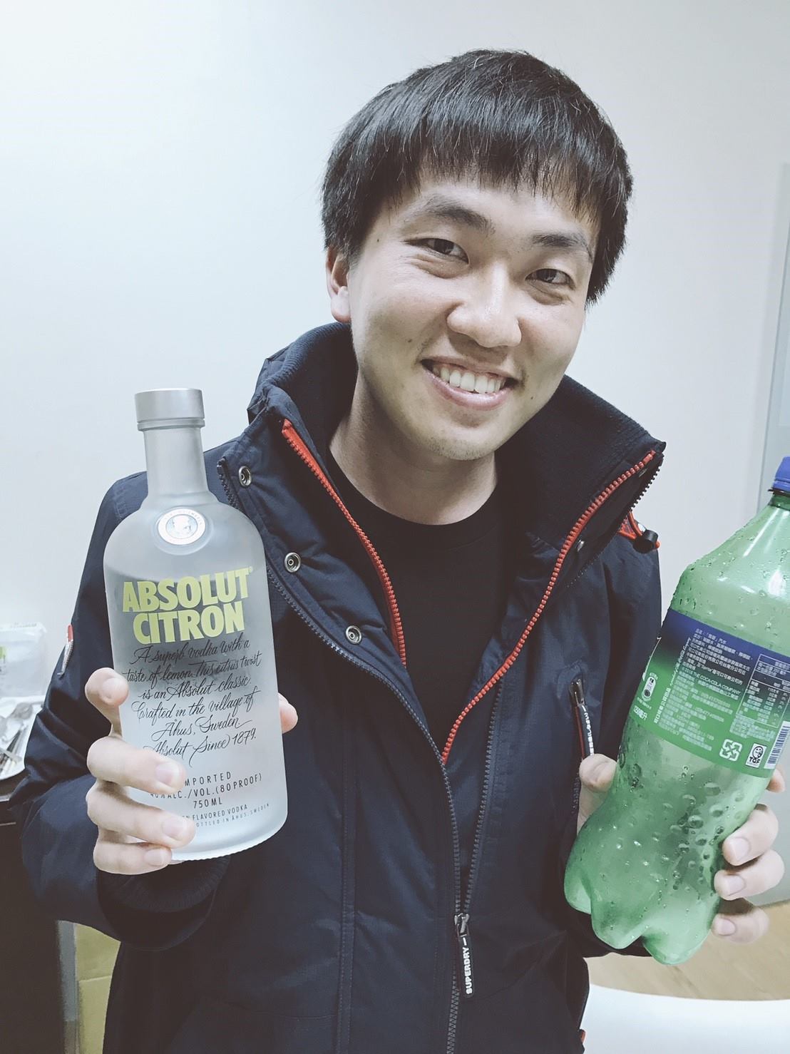 [WordPress] 3/10 WordPizza 小聚 @ 台北內湖 Gandi
平時只有人拗我，沒有我拗人的，這次為了小聚，拗出去了ＸＤ
感謝 Gandi 哈維相挺，不只贊助場地、啤酒，連 Pizza 都來！活動整個到晚上十一點多才結束，真的狂！
把 OBS 直播軟體給調試好後（到昨天才發現他有layer的設計，能疊畫面），總算把現場能夠較完整一點的帶上線，也發現其實會需要有人能照顧到線上觀看的那部分。
相信會越來越好玩的～
後記：許願池那塊沒玩到，雖然又是一次遺憾，但接續著後面活動，這些意見回饋都很有幫助啊！

共筆文件： https://goo.gl/vxtc2m

#WordPress #Pizza #Gandi #台北 #內湖 #啤酒 #OBS #小聚 #活動 #新聞資訊